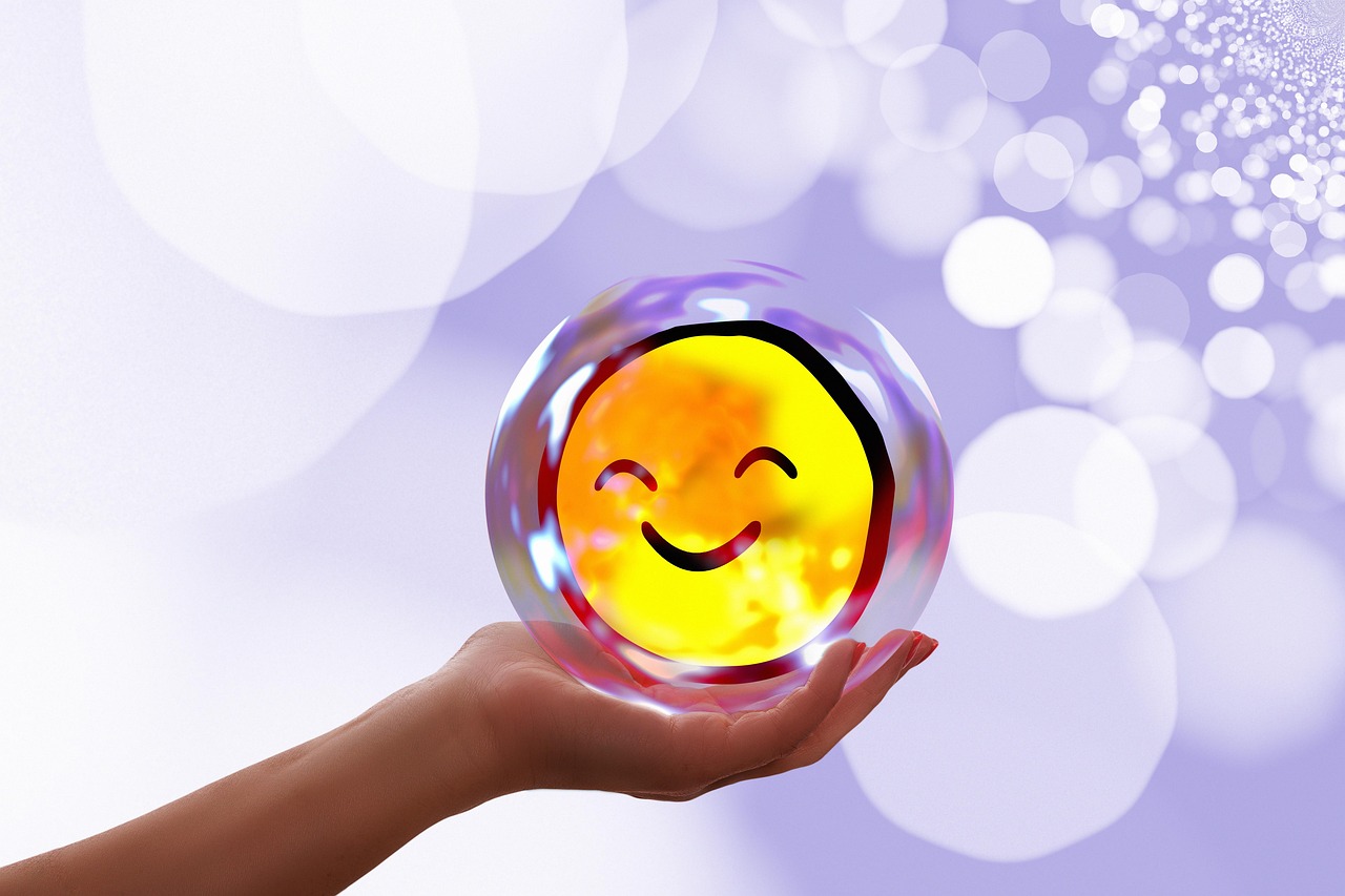 הקסם הכחול: האם משקה האינדיגו הוא המפתח להקלה על כאבי פרקים? / רוזנה יונתוב